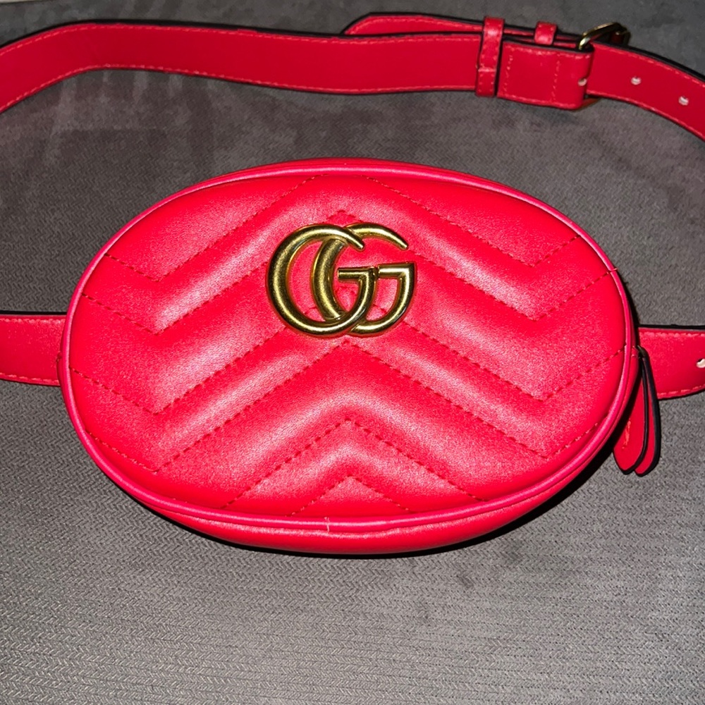 FAKE Gucci Fanny Pack